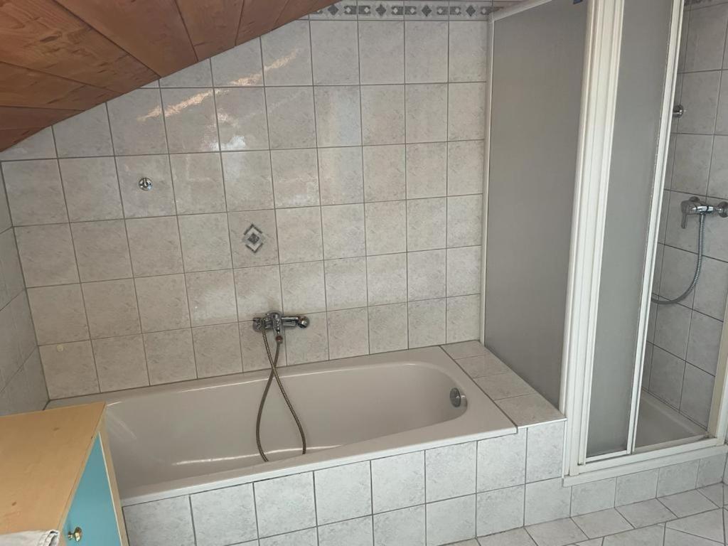 Ferienwohnung ,Hoizmann' Pinsdorf Kültér fotó